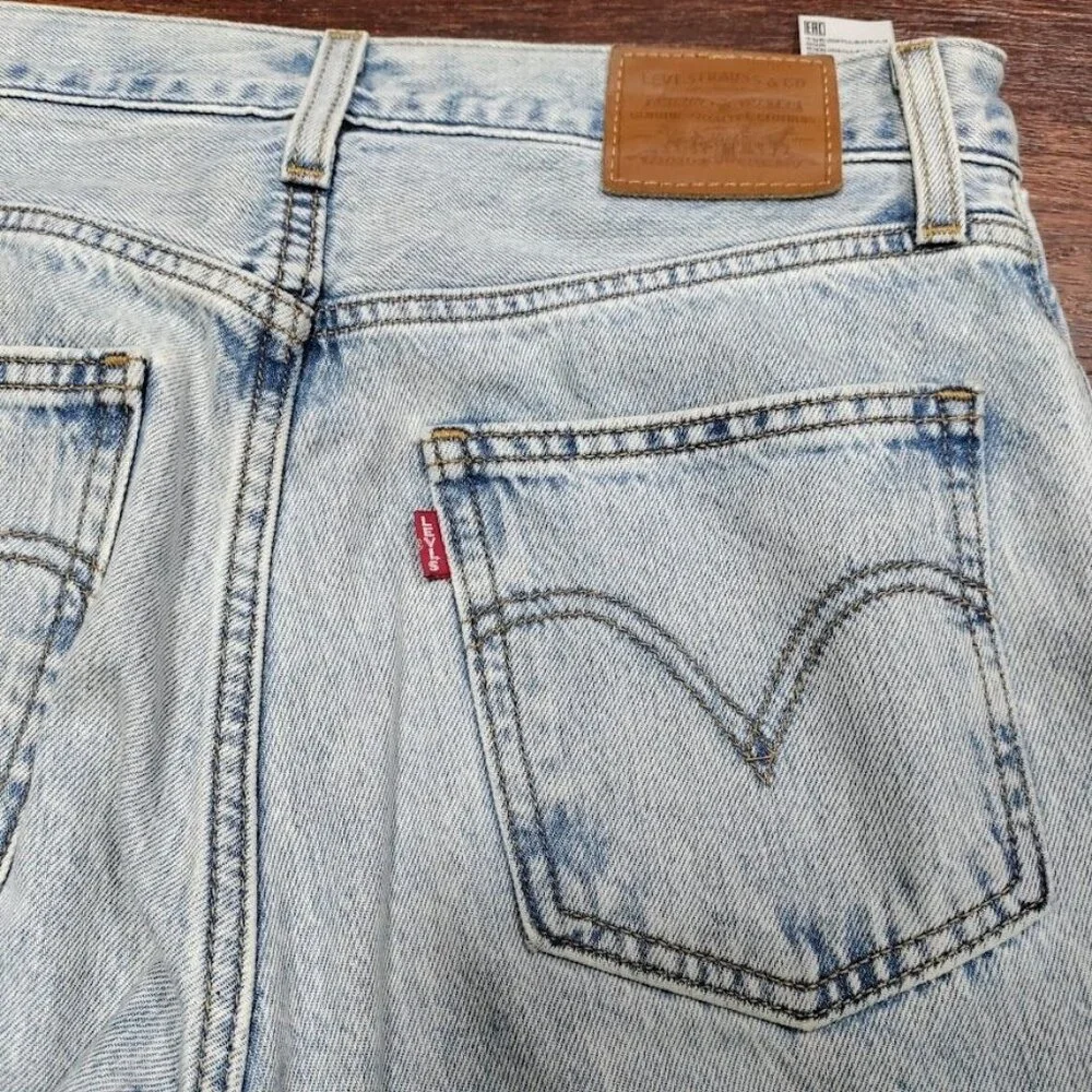 Levis Premium Light Wash Cropped Straight-Leg Jeans 27 - Picture 12 of 12